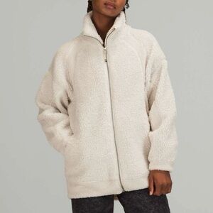 Womens Lululemon Athletica long textured fleeced jacket-size XS/S(23x29)